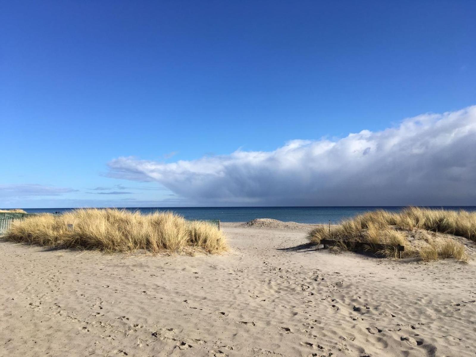 Fewo Wichmanninkl Strandkorb Am Meer Free Wlan Bis 6 Personen, Platz Fuer Ihre Fahrraeder Groemitz Ngoại thất bức ảnh